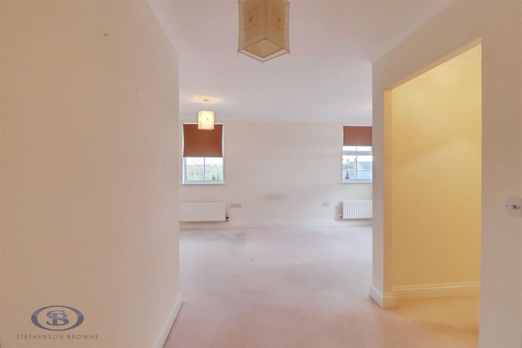 Additional image 6 of 3 bed flat for saleAshbourne Drive, Weston, Crewe CW2