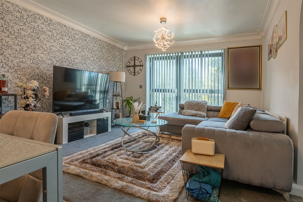 Additional image 5 of 2 bed flat for salePenn Road, Wolverhampton WV4