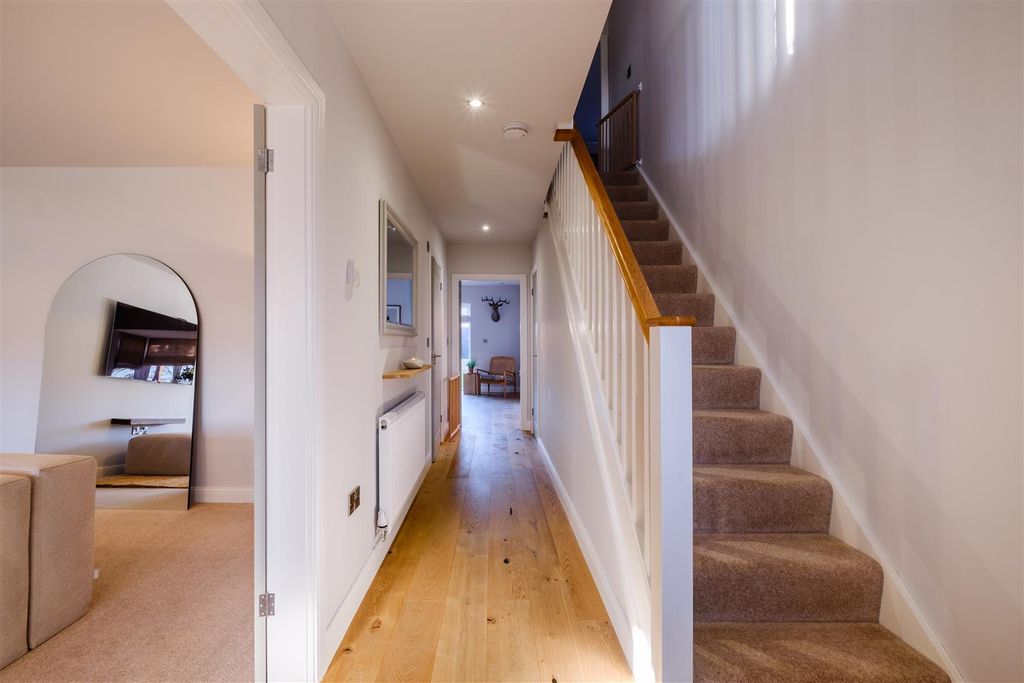 Additional image 2 of 4 bed detached house for saleDumore Hay Lane, Fradley WS13