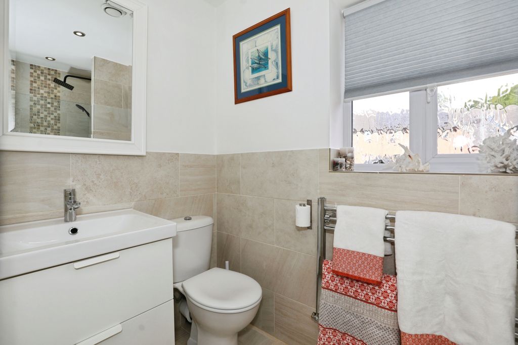 Additional image 2 of 4 bed town house for saleQuay Side, Stoke-On-Trent ST1
