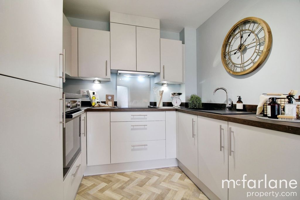 Additional image 2 of 1 bed flat for salePeglars Way, Swindon SN1