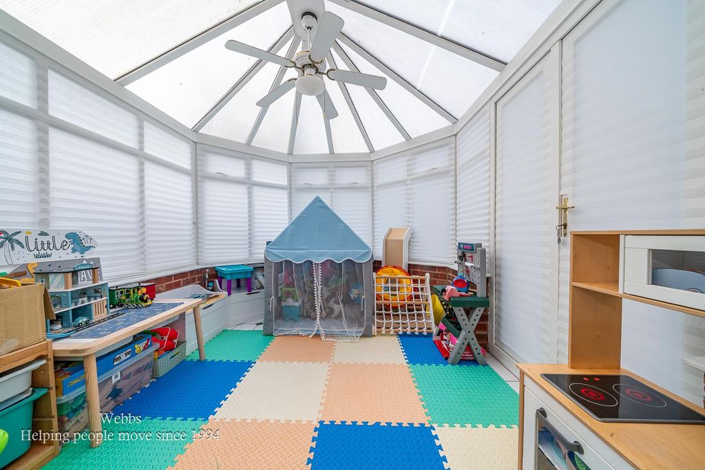 Additional image 10 of 3 bed property for saleBrook House Lane, Featherstone, Wolverhampton WV10