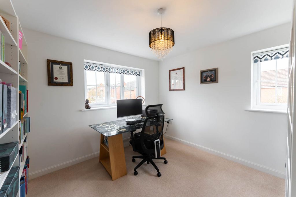 Additional image 24 of 4 bed semi-detached house for saleSummerhill Place, Market Harborough LE16