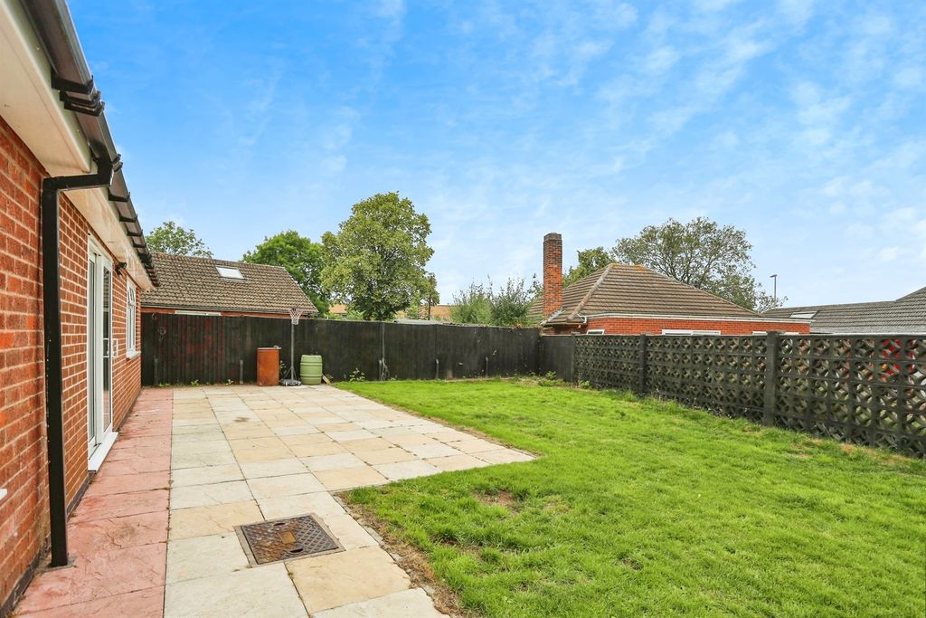 Additional image 7 of 5 bed detached bungalow for saleBallater Close, Leicester LE5