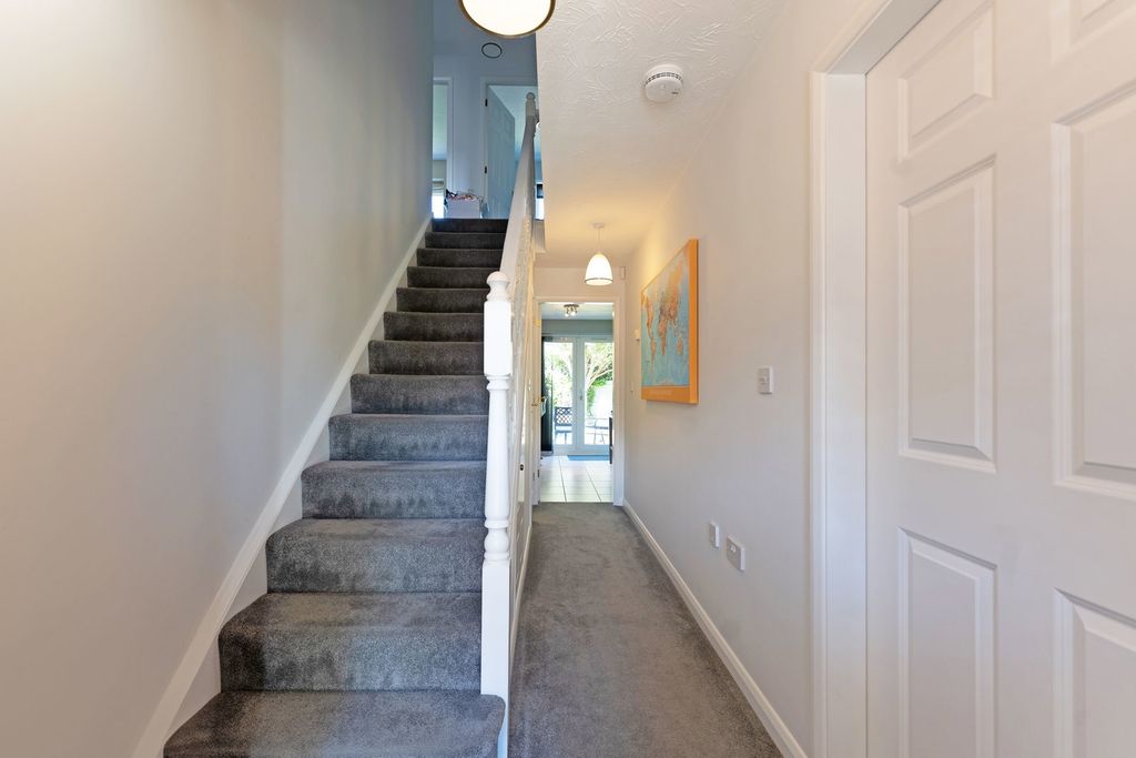 Additional image 5 of 4 bed detached house for saleSummers Way, Market Harborough, Leicestershire LE16