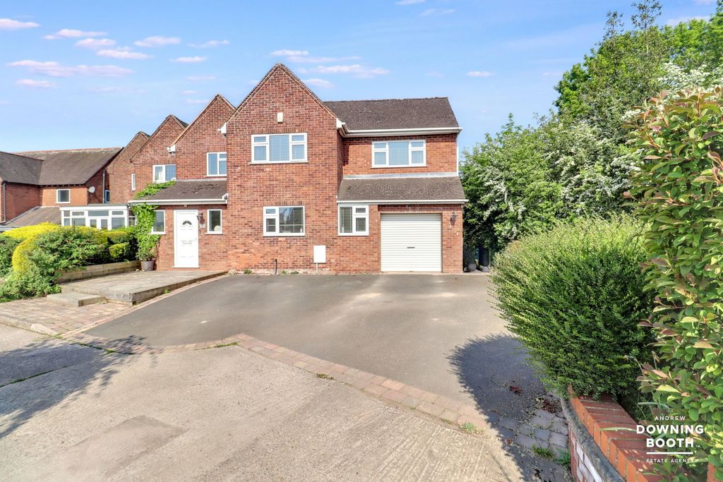 4 bed detached house for saleCricket Lane, Lichfield WS14