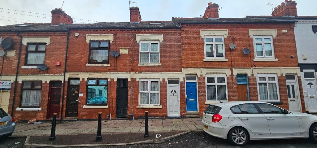 3 bed terraced house for saleGrove Road, Leicester LE5