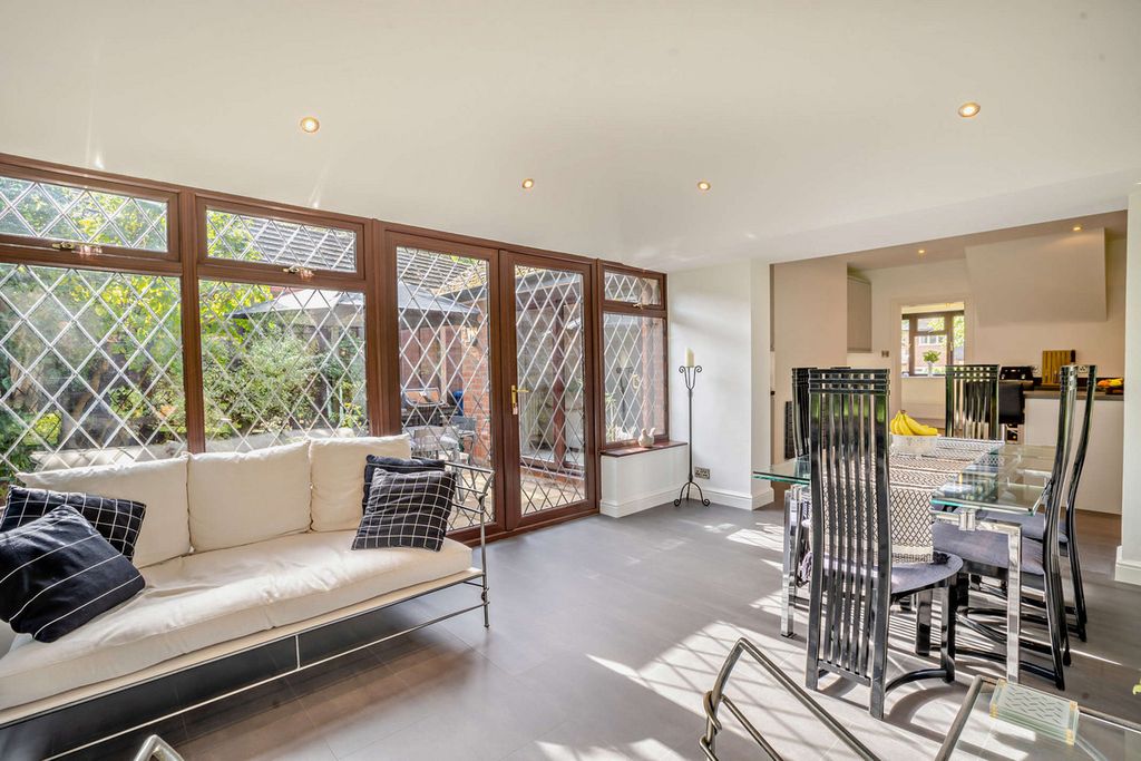 Additional image 3 of 4 bed bungalow for saleCourt Drive Shenstone, Lichfield WS14