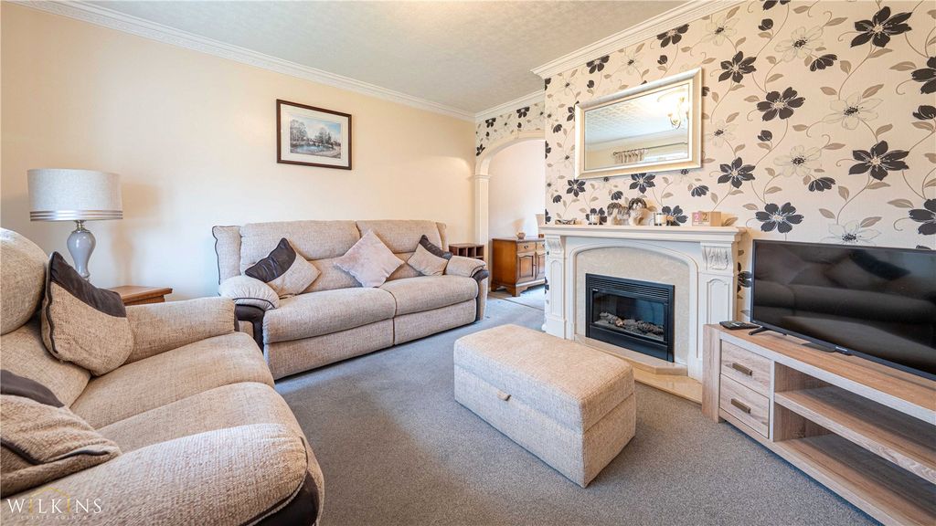 Additional image 2 of 3 bed semi-detached house for saleLomita Crescent, Belgrave, Tamworth, Staffordshire B77