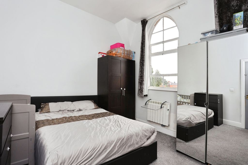 Additional image 8 of 2 bed flat for saleGrosvenor Gate, Leicester, Leicestershire LE5