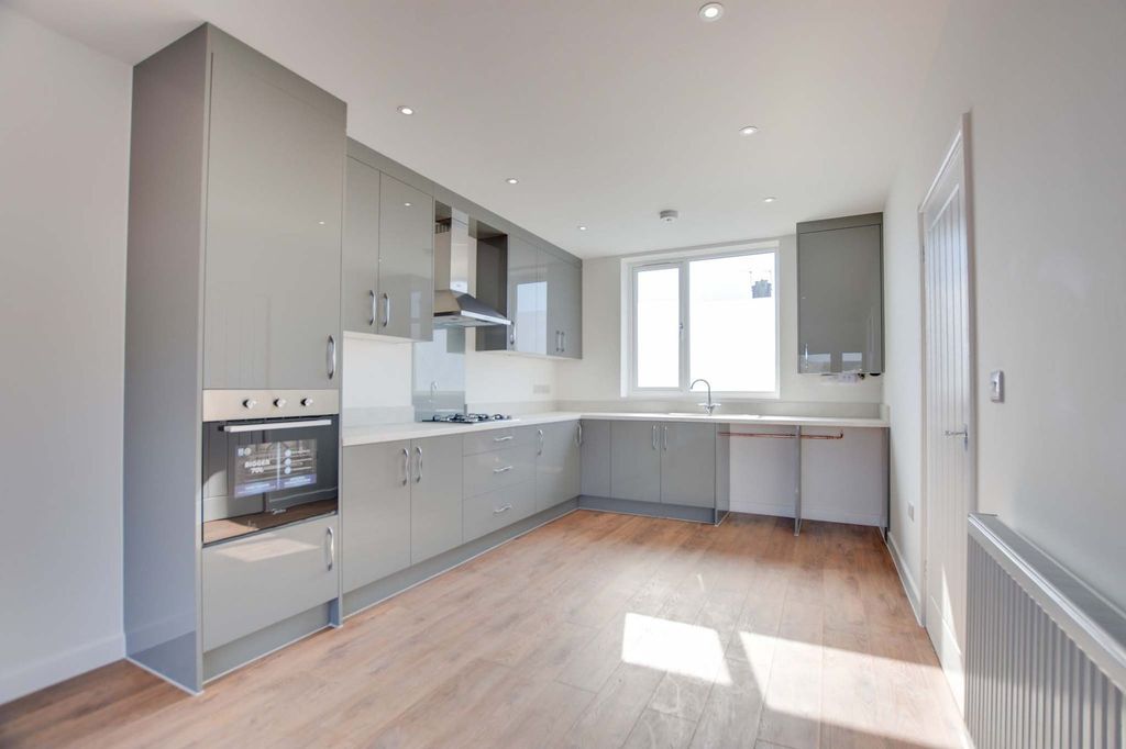Additional image 4 of 3 bed terraced house for saleGipsy Lane, Leicester LE4