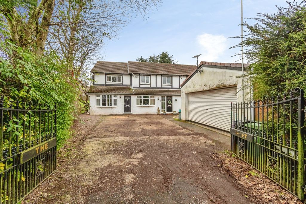7 bed detached house for saleBursnips Road, Wolverhampton, West Midlands WV11