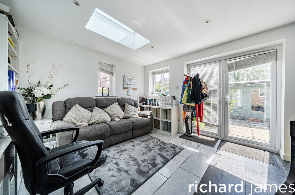 Additional image 3 of 5 bed detached house for saleRichards Close, Royal Wootton Bassett SN4