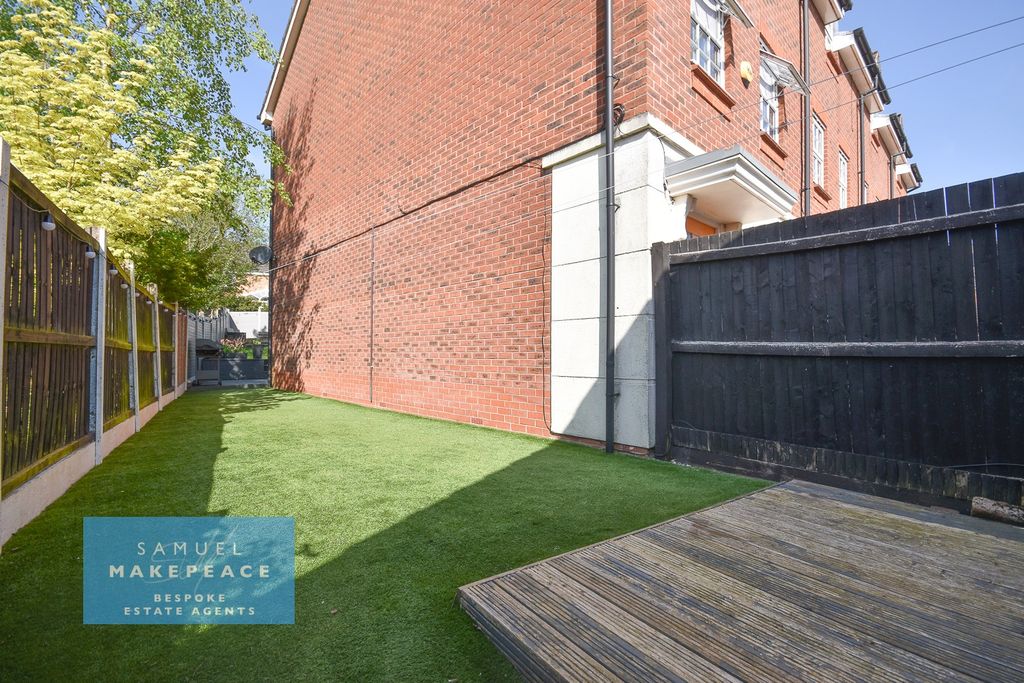 Additional image 17 of 4 bed end terrace house for saleBlackbird Way, Packmoor, Stoke-On-Trent ST7