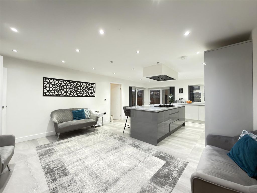Additional image 4 of 4 bed semi-detached bungalow for saleSt. Ives Road, Leicester LE4