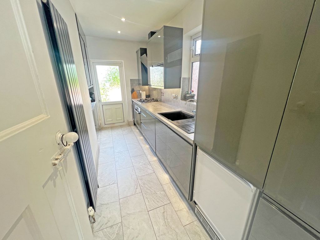 Additional image 10 of 3 bed semi-detached house for saleShetland Road, Leicester, Leicestershire LE4