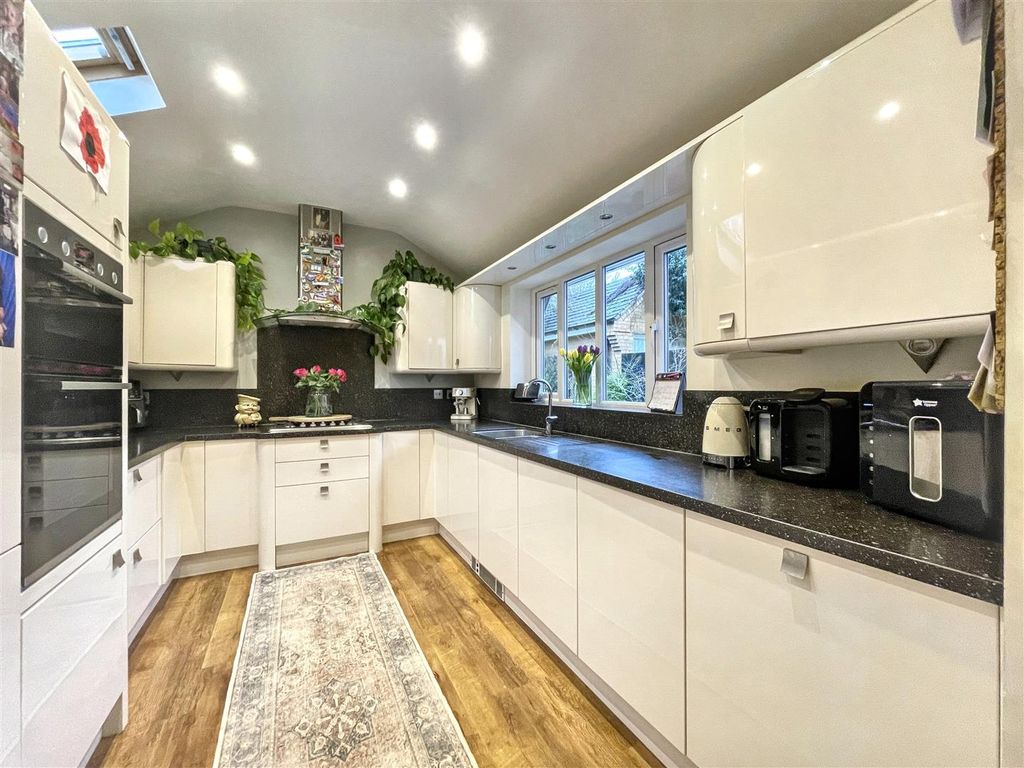 Additional image 2 of 4 bed detached house for saleGoldfinch Road, Uppingham, Oakham LE15