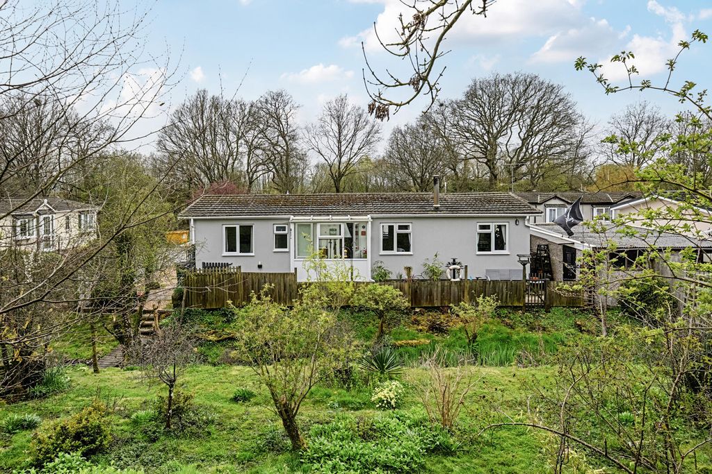 2 bed mobile/park home for saleLydeway, Devizes SN10 photo 2