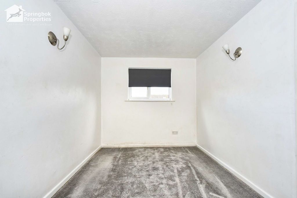 Additional image 6 of 1 bed flat for saleHighgrove Close, Calne, Wiltshire SN11