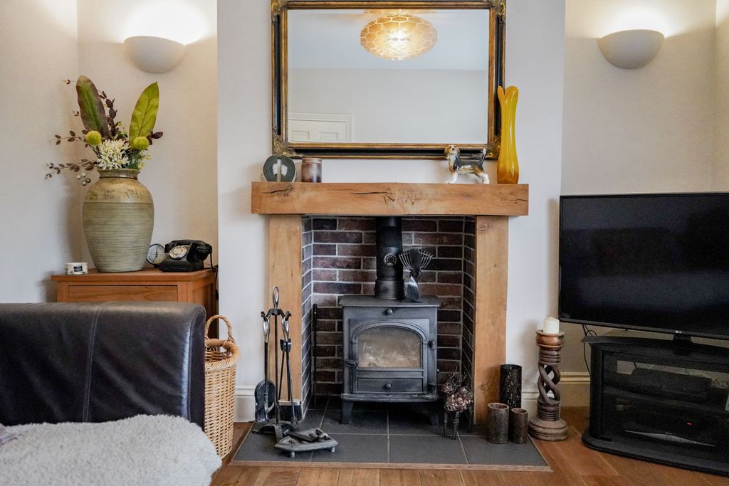 Additional image 5 of 5 bed end terrace house for salePeters Drive, Leicester, Leicestershire LE5