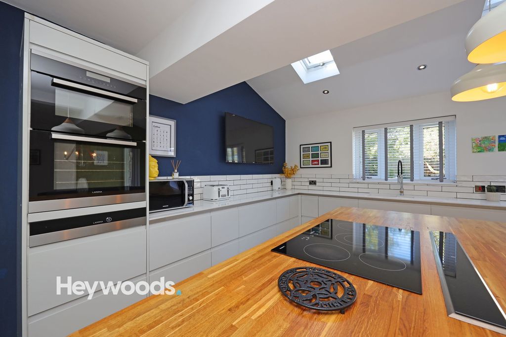 Additional image 5 of 3 bed semi-detached house for saleWestlands Avenue, Newcastle ST5