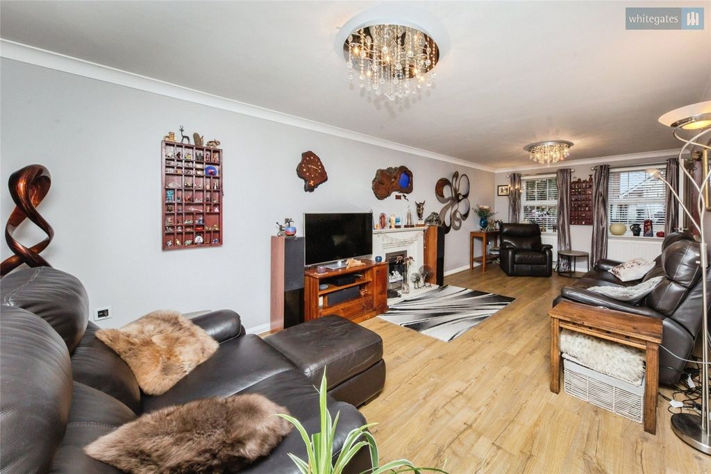 Additional image 7 of 5 bed detached house for saleSt. Augustines Drive, Weston, Crewe, Cheshire CW2