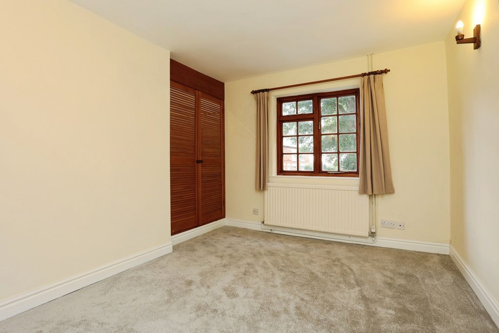 Additional image 8 of 5 bed detached house for saleChurch Side, Shepshed, Loughborough, Leicestershire LE12