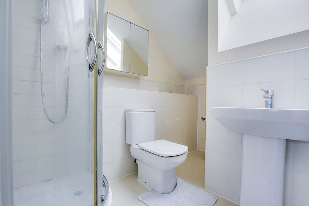 Additional image 20 of 4 bed semi-detached house for saleOrchard Close, Scraptoft, Leicester LE7