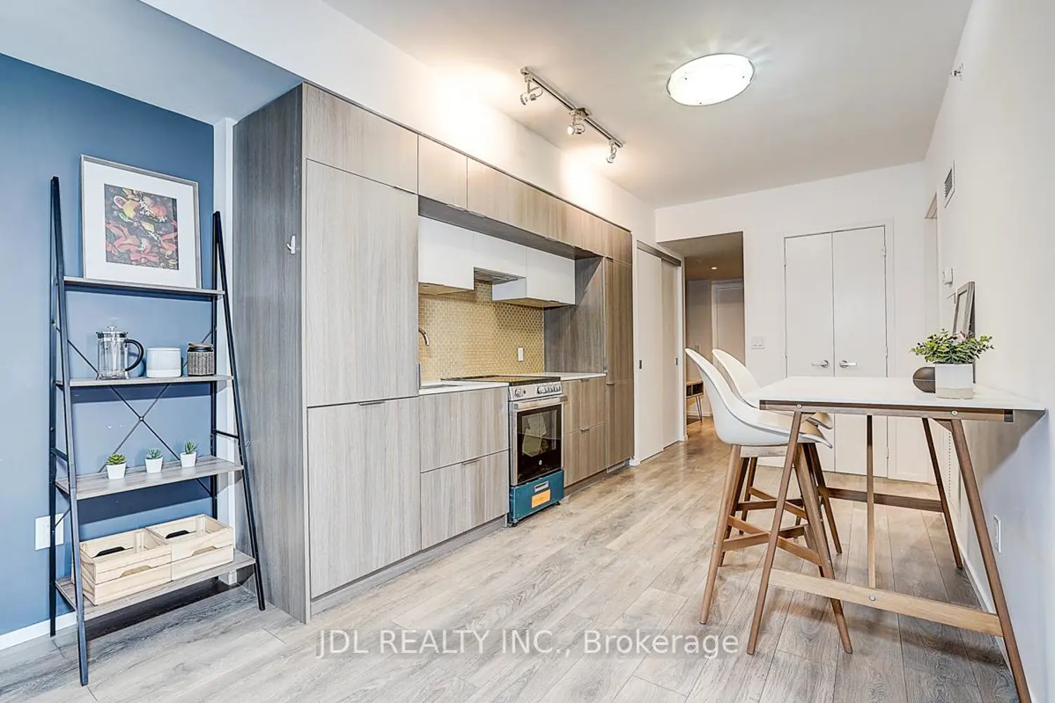 Additional image 7 of 159 Dundas Street 704