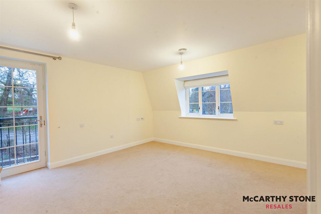 Additional image 2 of 1 bed flat for saleLambrook Court, Gloucester Road, Larkhall, Bath BA1