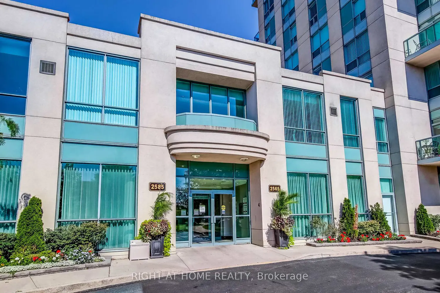 Additional image 10 of 2565 Erin Centre Boulevard 508