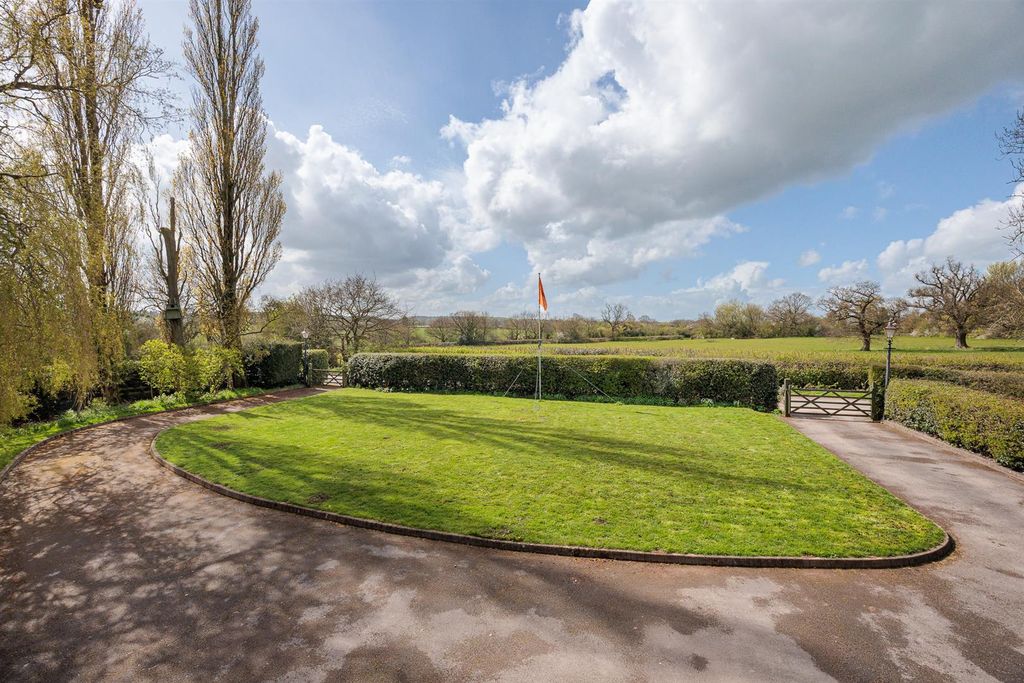 Additional image 33 of 5 bed detached house for saleGorsty Hill, Uttoxeter ST14