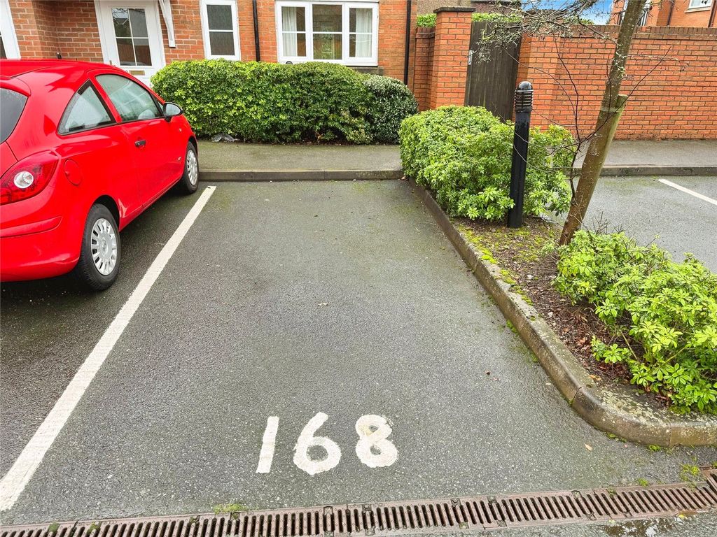 Additional image 5 of 1 bed flat for salePrestwood Road, Wolverhampton, West Midlands WV11
