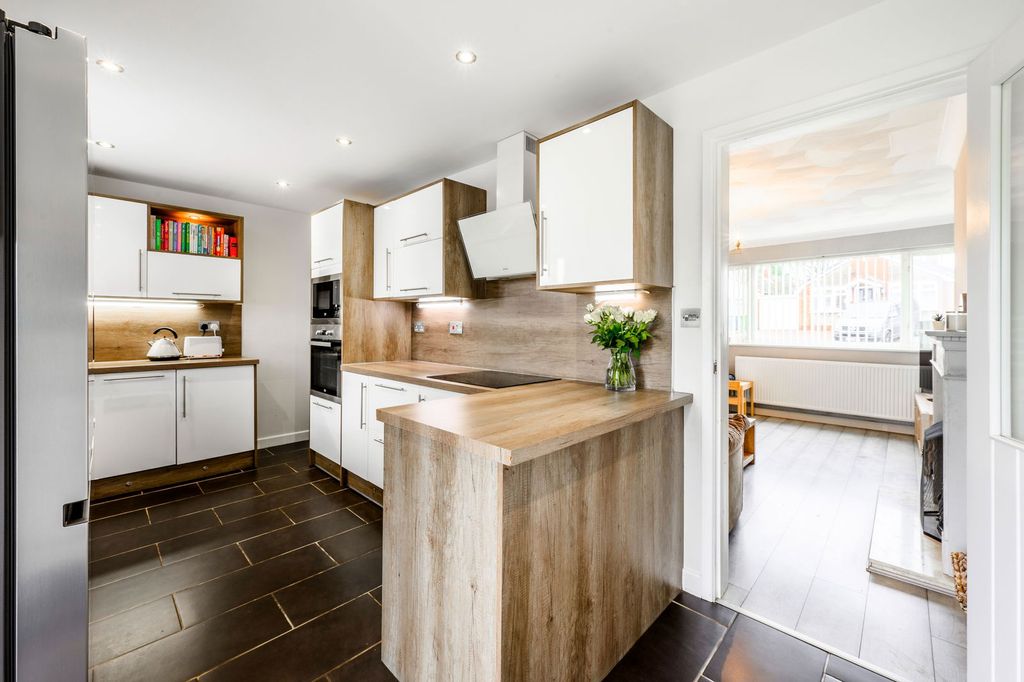 Additional image 4 of 3 bed semi-detached house for saleQuinton Avenue, Walsall WS6