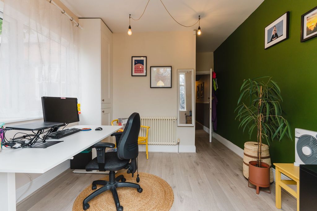 Additional image 28 of 5 bed terraced house for saleWestcotes Drive, Leicester LE3
