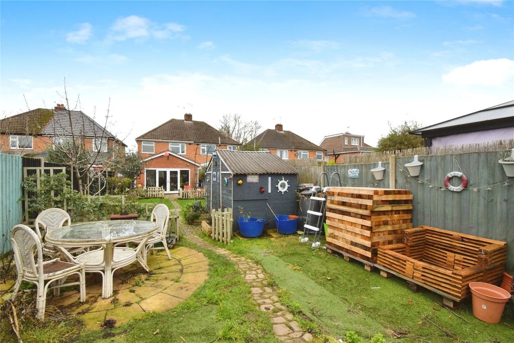Additional image 12 of 3 bed semi-detached house for saleOadby Road, Wigston, Leicestershire LE18