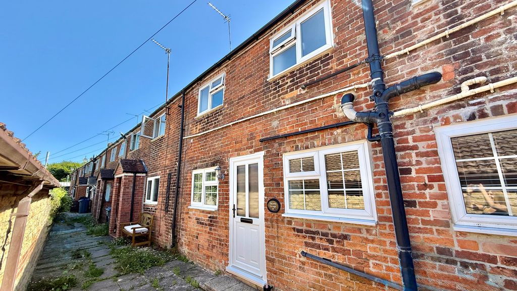 1 bed cottage for saleEast Street, Warminster BA12