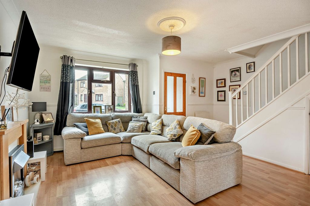 Additional image 3 of 4 bed semi-detached house for saleButtercup Close, Stamford PE9