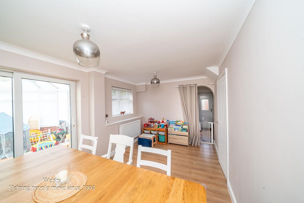 Additional image 9 of 3 bed property for saleBrook House Lane, Featherstone, Wolverhampton WV10