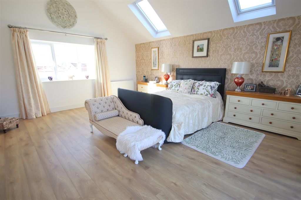 Additional image 16 of 4 bed detached house for saleThe Banks, Lyneham, Chippenham SN15