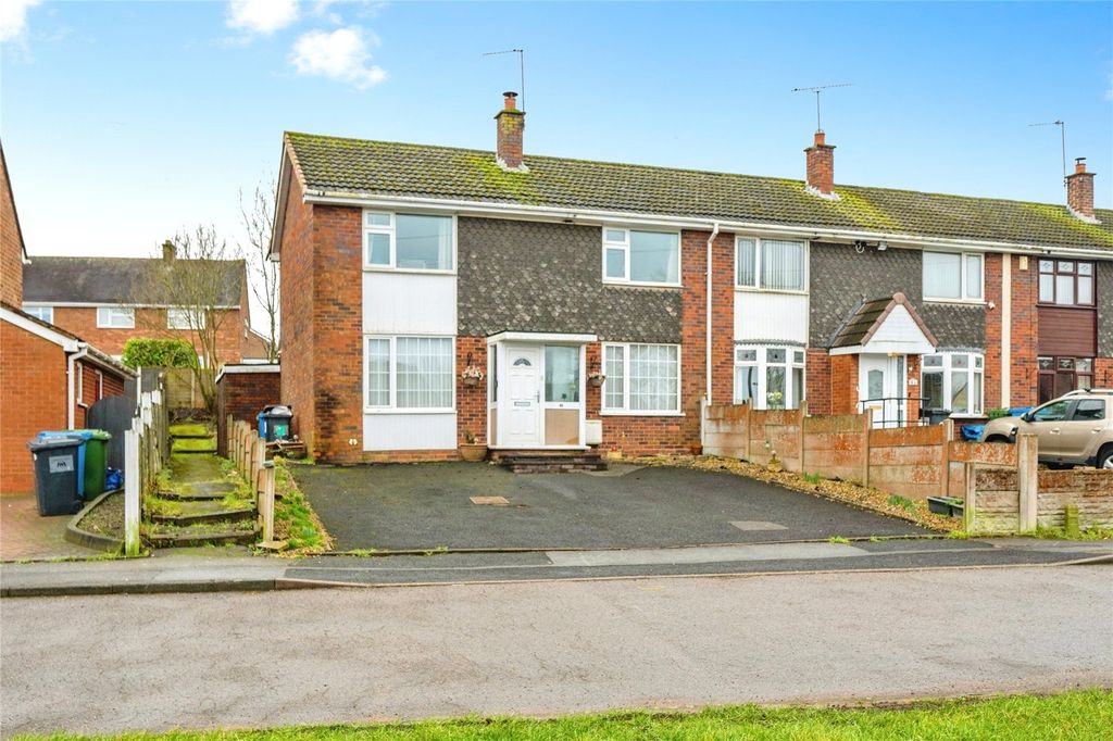 3 bed end terrace house for saleLow Street, Cheslyn Hay, Walsall, Staffordshire WS6