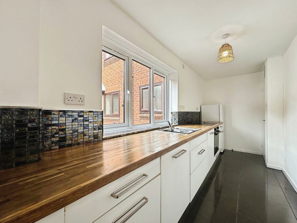 Additional image 12 of 2 bed maisonette for saleWillowdale Grange, Tettenhall, Wolverhampton WV6