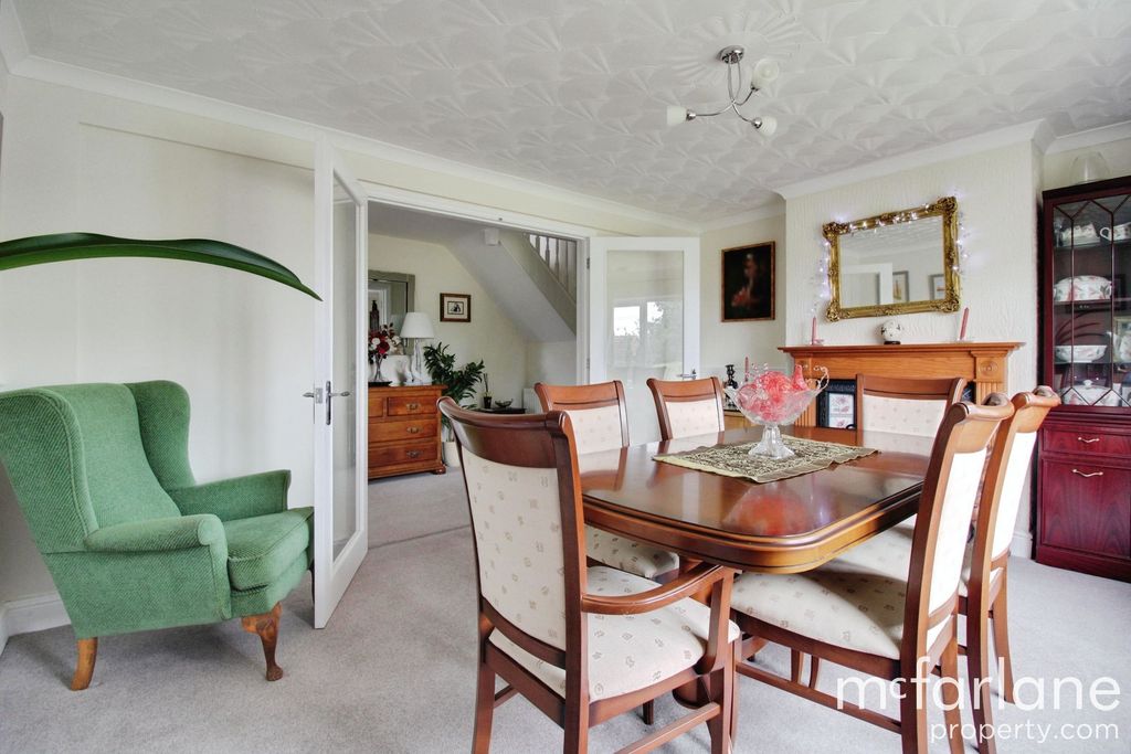 Additional image 10 of 6 bed detached house for saleUffcott, Swindon SN4