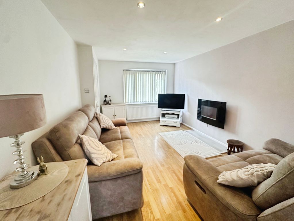 Additional image 3 of 4 bed detached house for saleFurnace Close, Wolverhampton WV5