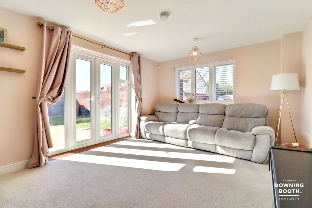 Additional image 5 of 3 bed town house for saleGee Close, Lichfield WS14