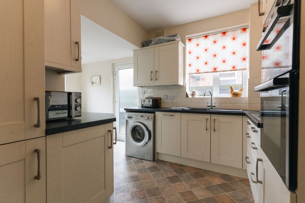 Additional image 10 of 3 bed detached house for saleSomerby Road, Thurnby LE7