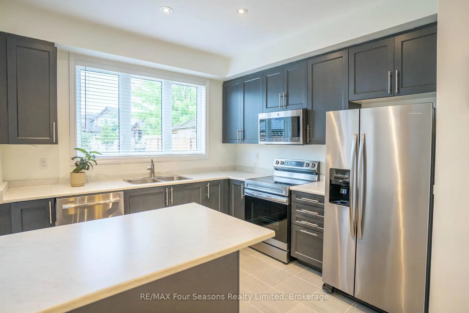 Additional image 13 of 42 Lett Avenue