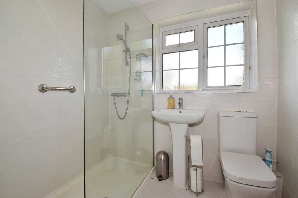 Additional image 10 of 4 bed detached house for salePark House Close, Birstall, Leicester, Leicestershire LE4
