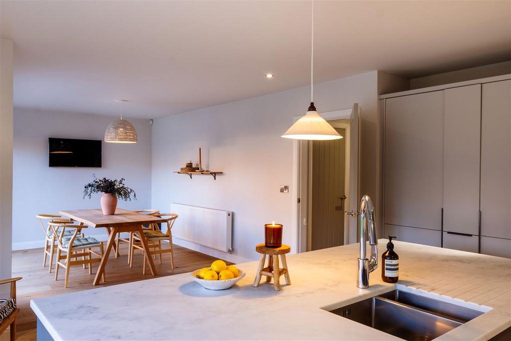 Additional image 10 of 4 bed detached house for saleDumore Hay Lane, Fradley WS13