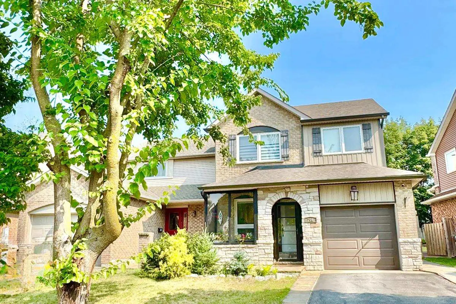 206 Harvest Drive
